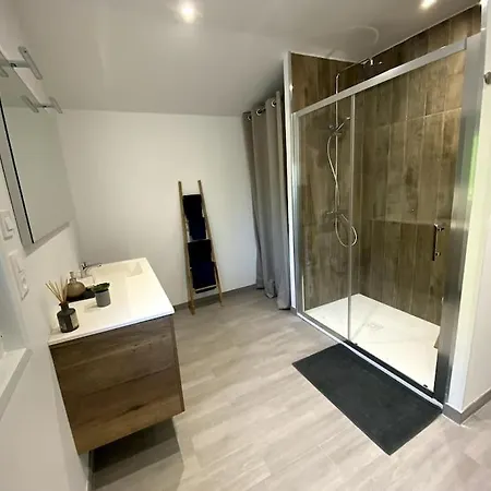 A La Petite Maison *